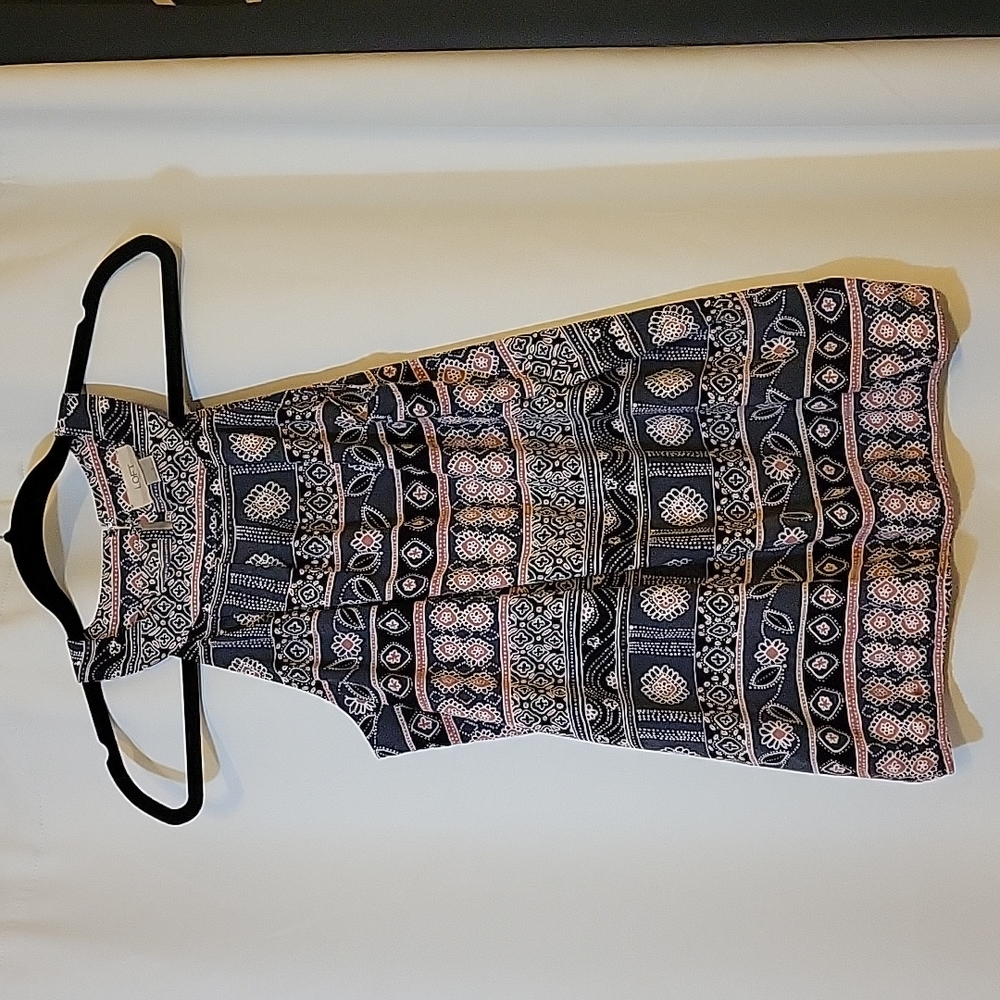 Sleeveless halter striped blouse